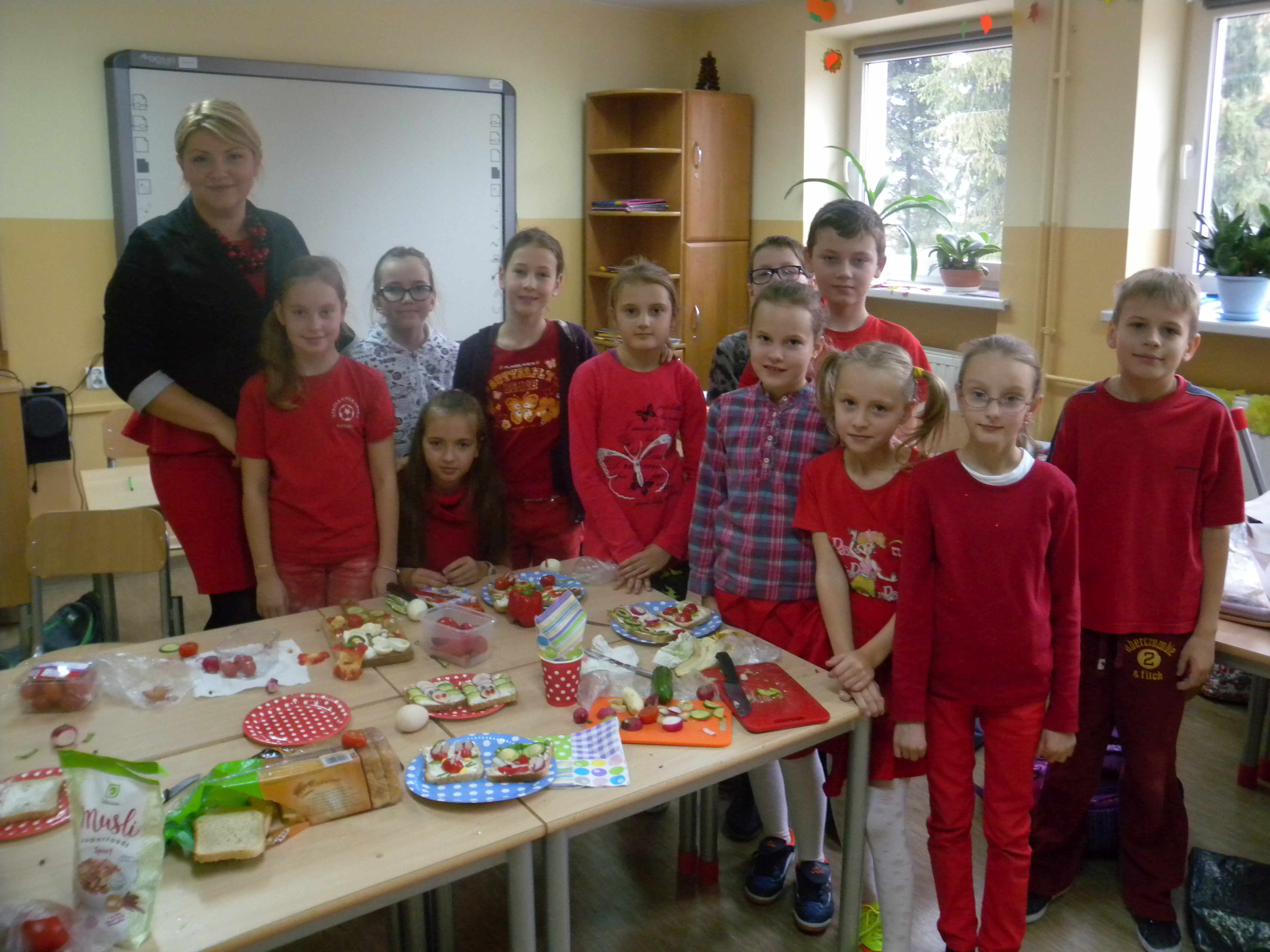 Zespół Szkolno Przedszkolny Brudzeń Duży Dzień Zdrowego Żywienia w Zespole Szkolno-Przedszkolnym we Frydmanie